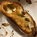 ヤマザキ 塩バターフランスパン レーズン 商品写真 1枚目