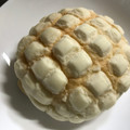セブン-イレブン 白バラ牛乳使用のミルクメロンパン 商品写真 3枚目