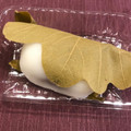 ヤマザキ 柏餅 こしあん 商品写真 3枚目