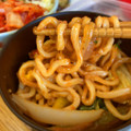 日清食品 爆裂辛麺 韓国風 極太大盛激辛焼そば 商品写真 4枚目