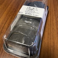 ローソン Uchi Cafe’ お餅で巻いたもち食感ロール ごまみたらし 商品写真 5枚目
