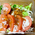 ミニストップ オニオンドレで食べるトマトサラダ 商品写真 2枚目