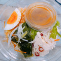セブン-イレブン 野菜と食べるピリ辛ラーメンサラダ 商品写真 2枚目