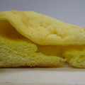 ファミリーマート ファミマ・ベーカリー 塩バタークッキーパン ブルターニュ産発酵バター 商品写真 1枚目