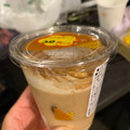 ローソン Uchi Cafe’ わらび餅ラテ 焦がしきな粉 商品写真 1枚目