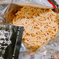 日清食品 爆裂辛麺 極太激辛ラーメン 商品写真 5枚目