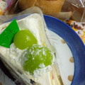 シャトレーゼ 山梨県産シャインマスカットのプレミアム純生クリームショートケーキ 商品写真 2枚目