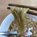 日清食品 爆裂豚道 強ニンニク醤油ラーメン 商品写真 4枚目