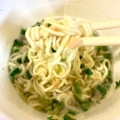 エースコック ニンニク好きに捧げる ニンニク塩ラーメン 商品写真 3枚目