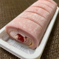 ローソン Uchi Cafe’ お餅で巻いたもち食感ロール いちごみるく 商品写真 5枚目