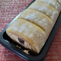 ローソン Uchi Cafe’ きなこ餅仕立てのもち食感ロール 商品写真 2枚目