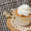 ローソン Uchi Cafe’ おぼれクリームのシフォンケーキ 商品写真 2枚目
