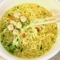 ニュータッチ 凄麺 鶏しおの逸品 商品写真 3枚目