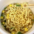 日清食品 日清デカうま 濃厚コク旨醤油 商品写真 4枚目