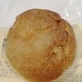 ローソン Uchi Cafe’ 静岡クラウンメロンの生カスタードシュークリーム 商品写真 2枚目