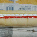 ローソンストア100 ふわふわロールパン とちおとめ苺のジャム＆ホイップ 商品写真 2枚目