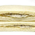 ヤマザキ ランチパック クッキー＆クリーム 塩バニラ風味 商品写真 3枚目