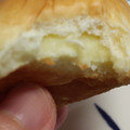 ヤマザキ 薄皮 バナナミルククリームパン 商品写真 3枚目