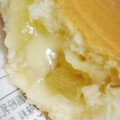 ヤマザキ 中身たっぷり四角いパン りんご＆カスタード 商品写真 3枚目