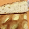 ファミリーマート ファミマ・ベーカリー ふんわりチーズクリームパン 商品写真 5枚目