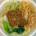 セブン-イレブン ごまとラー油のコク旨担々麺 商品写真 2枚目