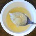 明治 ブルガリアヨーグルト脂肪0 水切り濃縮プレーン 白桃ソース乗せ 商品写真 5枚目