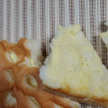 ファミリーマート ファミマ・ベーカリー ふんわりチーズクリームパン 商品写真 1枚目