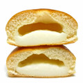 ヤマザキ 薄皮 レアチーズ風味クリームパン 商品写真 2枚目