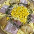 セブン-イレブン ポテトとベーコンのコーンクリームパスタ 商品写真 1枚目