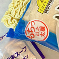 トップバリュ ベストプライス もちっとした太麺 塩ラーメン 商品写真 3枚目