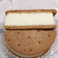 ローソン Uchi Cafe’ 生チーズケーキサンド 商品写真 2枚目