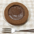 ファミリーマート 生チョコを使ったチョコケーキのバウム 商品写真 2枚目