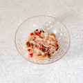 ローソン 食物繊維5.3g ヤムウンセン タイ風春雨サラダ 商品写真 2枚目