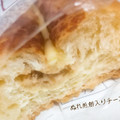 ヤマザキ チーズパン 銚子電鉄のぬれ煎餅入り 商品写真 3枚目