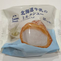 ファミリーマート ファミマスイーツ 北海道牛乳のミルクシュー 商品写真 1枚目