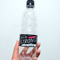 サントリー THE STRONG 天然水スパークリング 商品写真 1枚目