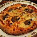 サイゼリヤ Wチーズ 野菜ときのこのピザ 商品写真 1枚目