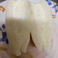 セブン-イレブン 北海道産クリームチーズ使用 ふわもちレアチーズどら 商品写真 3枚目
