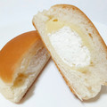 ヤマザキ クリーム＆ホイップパン 商品写真 2枚目
