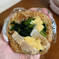 セブン-イレブン 中華おかずむすび 小松菜と豚肉 商品写真 1枚目