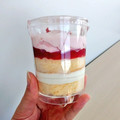 ローソン Uchi Cafe’ × ICHIBIKO 苺のカップショートケーキ 苺＆ホワイトチョコ 商品写真 5枚目