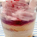 ローソン Uchi Cafe’ × ICHIBIKO 苺のカップショートケーキ 苺＆ホワイトチョコ 商品写真 2枚目