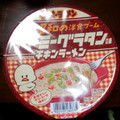 日清食品 チキンラーメンどんぶり 昭和の洋食ブーム クリーミーグラタン味 商品写真 1枚目