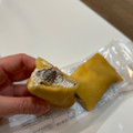 ローソン Uchi Cafe’ もっちりクレープ 生チョコ＆チョコチップ 商品写真 4枚目
