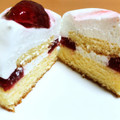 ローソン Uchi Cafe’ ぽってりクリームのショートケーキ 商品写真 1枚目