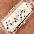 ローソン 塩豆大福仕立てのもち食感ロール 商品写真 2枚目