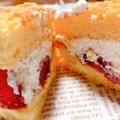 ファミリーマート ファミマルSweets ふんわりホットケーキ風サンド いちご 商品写真 4枚目