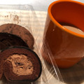 ローソン Uchi Cafe’ お餅で巻いたもち食感ロール ショコラ 商品写真 3枚目