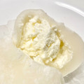 セブン-イレブン 北海道産牛乳使用 みるくクリーム大福 商品写真 3枚目