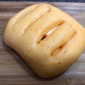 ヤマザキ BAKE ONE もっちり食感のチーズ＆ピザソース 商品写真 3枚目